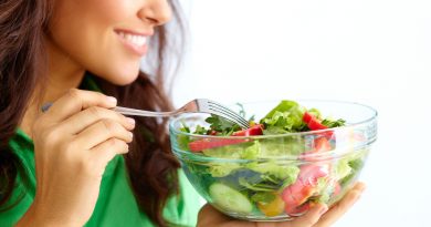 Take Healthy Diet to Get Lighter and Glowing Skin Naturally