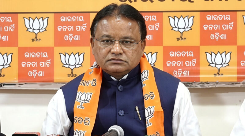 Cabinet Extended