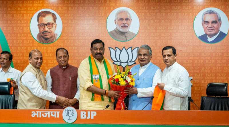 Debashish Joins BJP