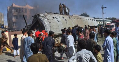 Pakistan Train Blast
