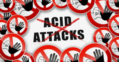 Man allegedly disguised himself as a woman and carried out an acid attack on his wife. ⚠️🧪🚔💔