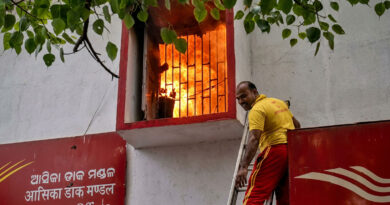 Fire breaks out at a post office; important documents and computers destroyed in the blaze. 🔥📄💻⚠️