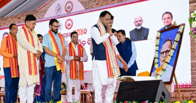 Godabarish Mishra Adarsha Primary School will be developed on the model of Satyabadi Bakul Bana School, says the Chief Minister. 🏫📚🌳