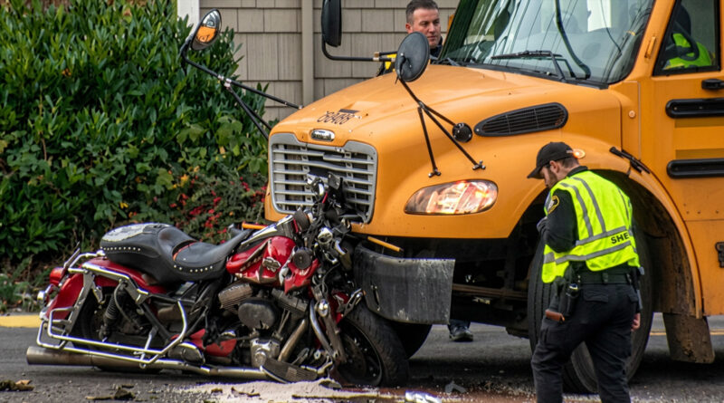 A school bus and a motorcycle collided head-on, leaving one person dead in the tragic road accident. 🚌🏍️💥🕯️🚨🚑