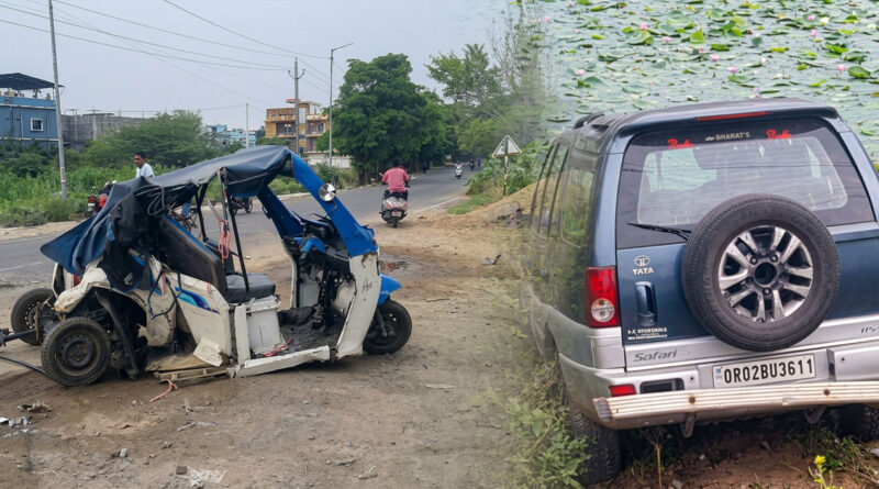 Safari vehicle crashes into an auto-rickshaw from behind; father and daughter killed in the tragic accident. 🚗💥🕯️⚠️