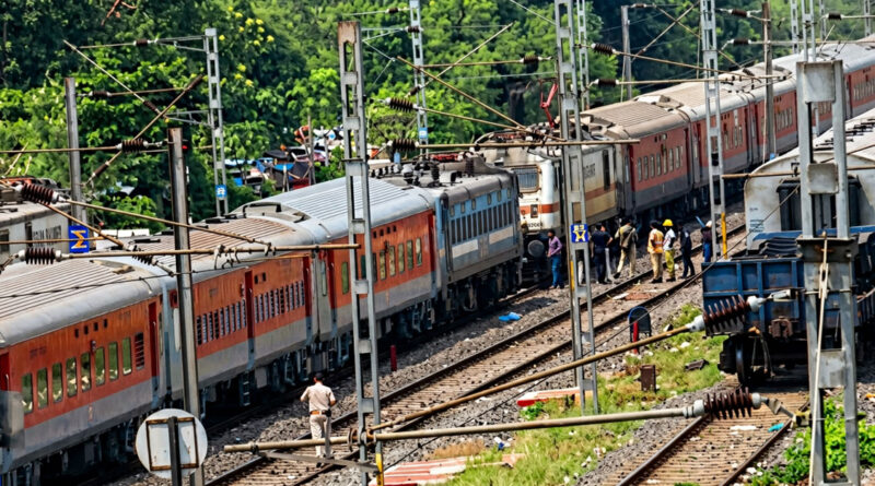 Major train accident in the capital Bhubaneswar... Two trains collide head-on