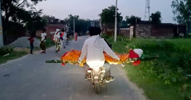 The dead body was carried on a motorcycle for 10 km.