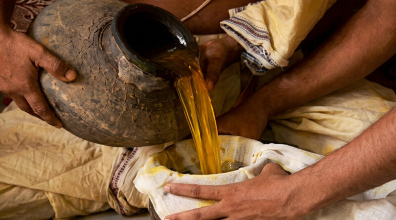 As part of the sacred Anasara Panchami rituals, Phuluri oil is ceremonially applied to Lord Jagannath, symbolizing the divine healing process during the Anasara period