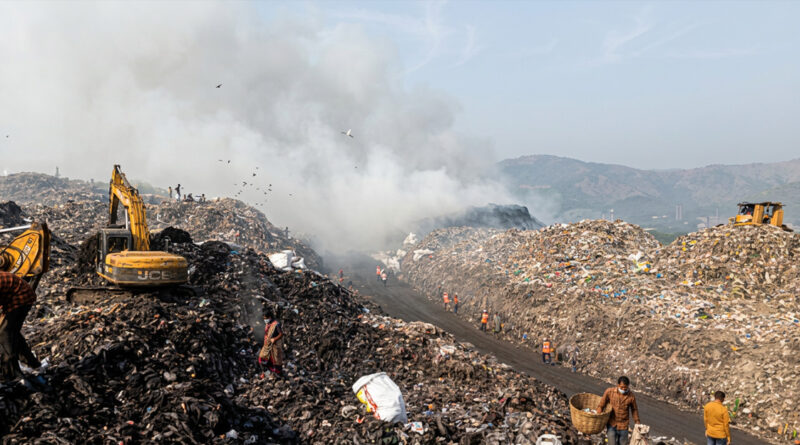 The Pollution Control Board has imposed a ₹305 crore penalty on five industrial units over alleged illegal fly ash dumping, taking strict action to curb environmental pollution.