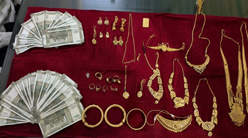 Miscreants allegedly looted cash worth lakhs along with gold jewellery in a major theft, and police have launched an investigation into the incident.