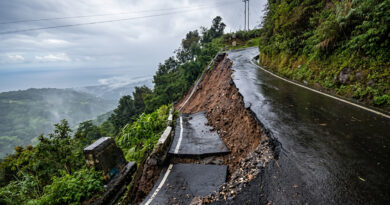 A landslide has blocked the road, cutting off connectivity between Manyamkonda and Sitapali and disrupting transportation in the area.